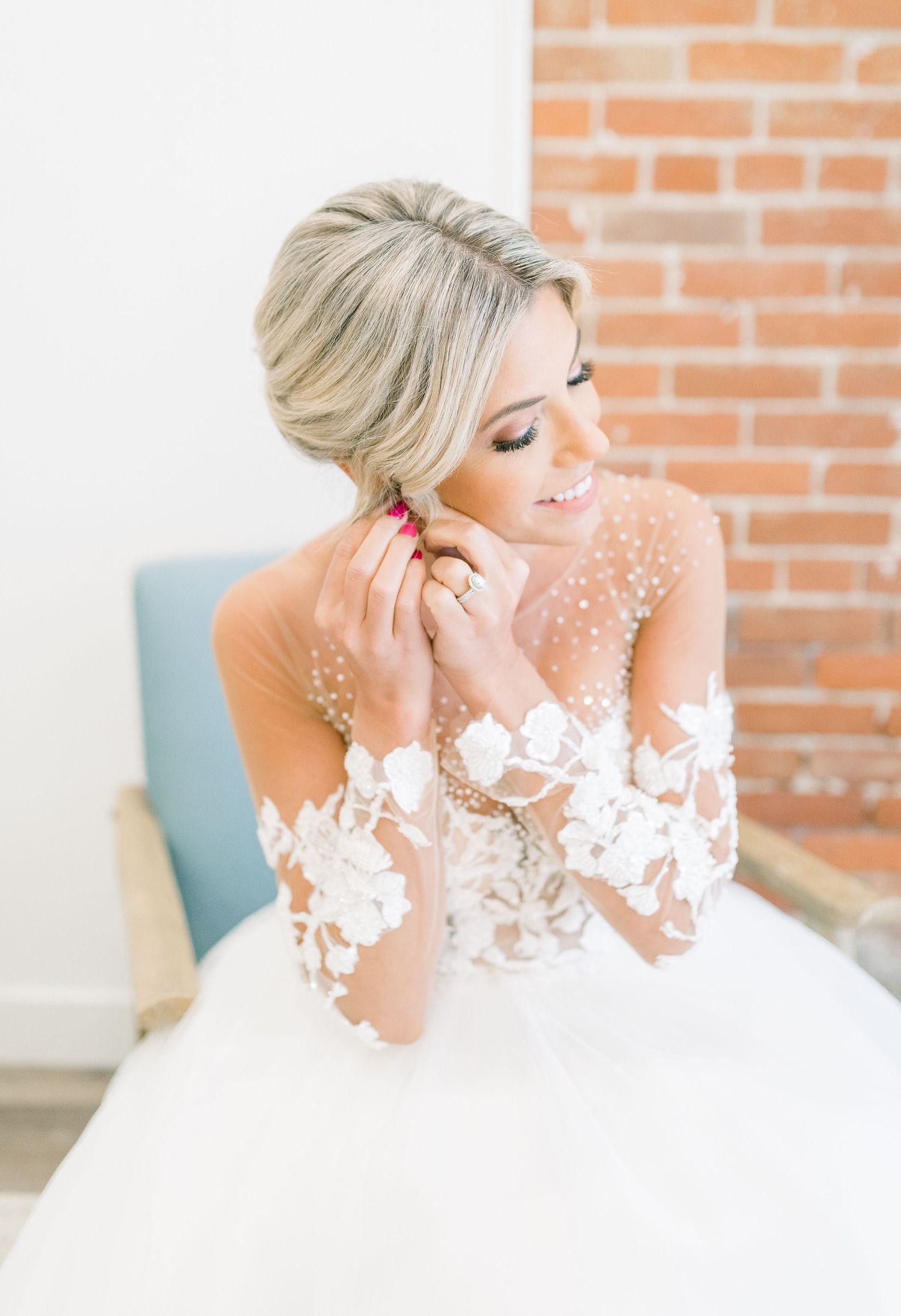 Light and airy 1868 Farmhouse Wedding in Boone, Iowa with Modern Dress gown