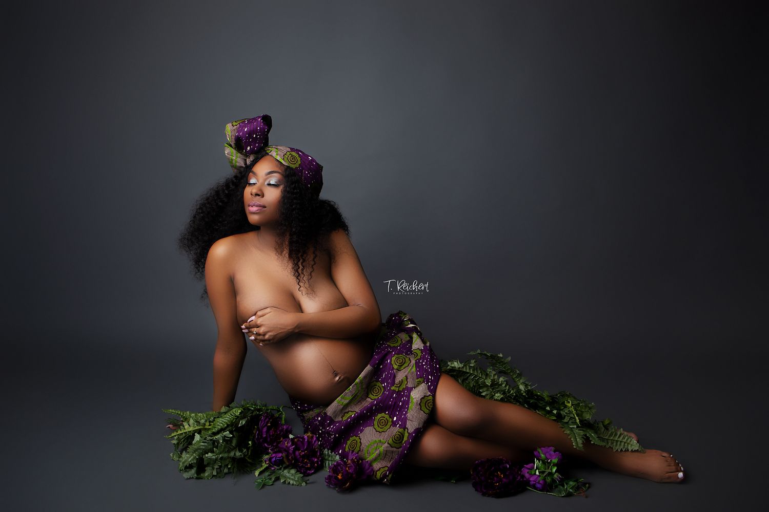 black maternity photoshoot idea