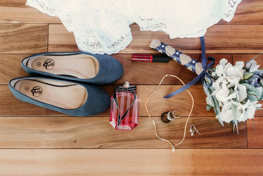 Wedding dress, glaghorn mountain, mountain elopement, cabin elopement, wedding details, wedding inspiration