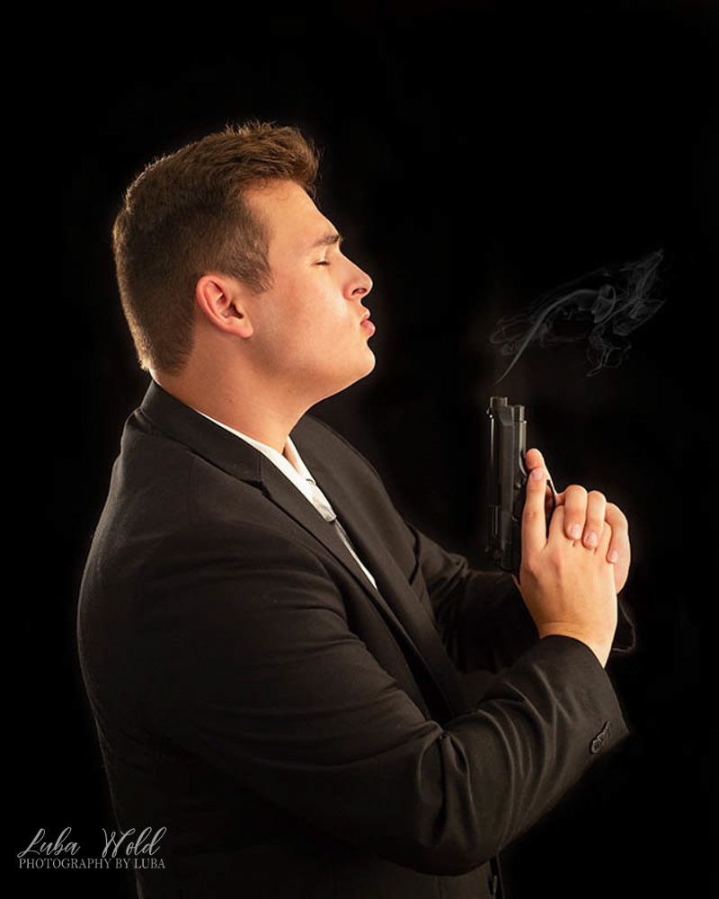 hs senior james bond studio portrait post falls photographer luba wold