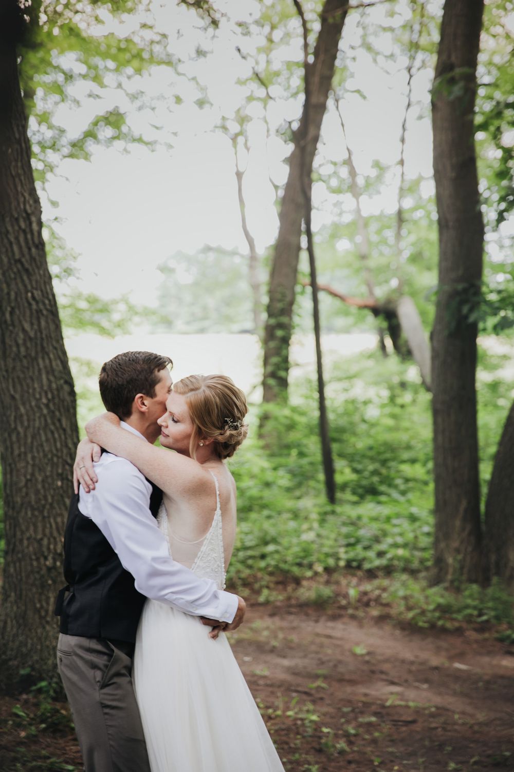 Charming rustic backyard wedding in Mount Brydges Ontario by London photographer Shawn Van Daele