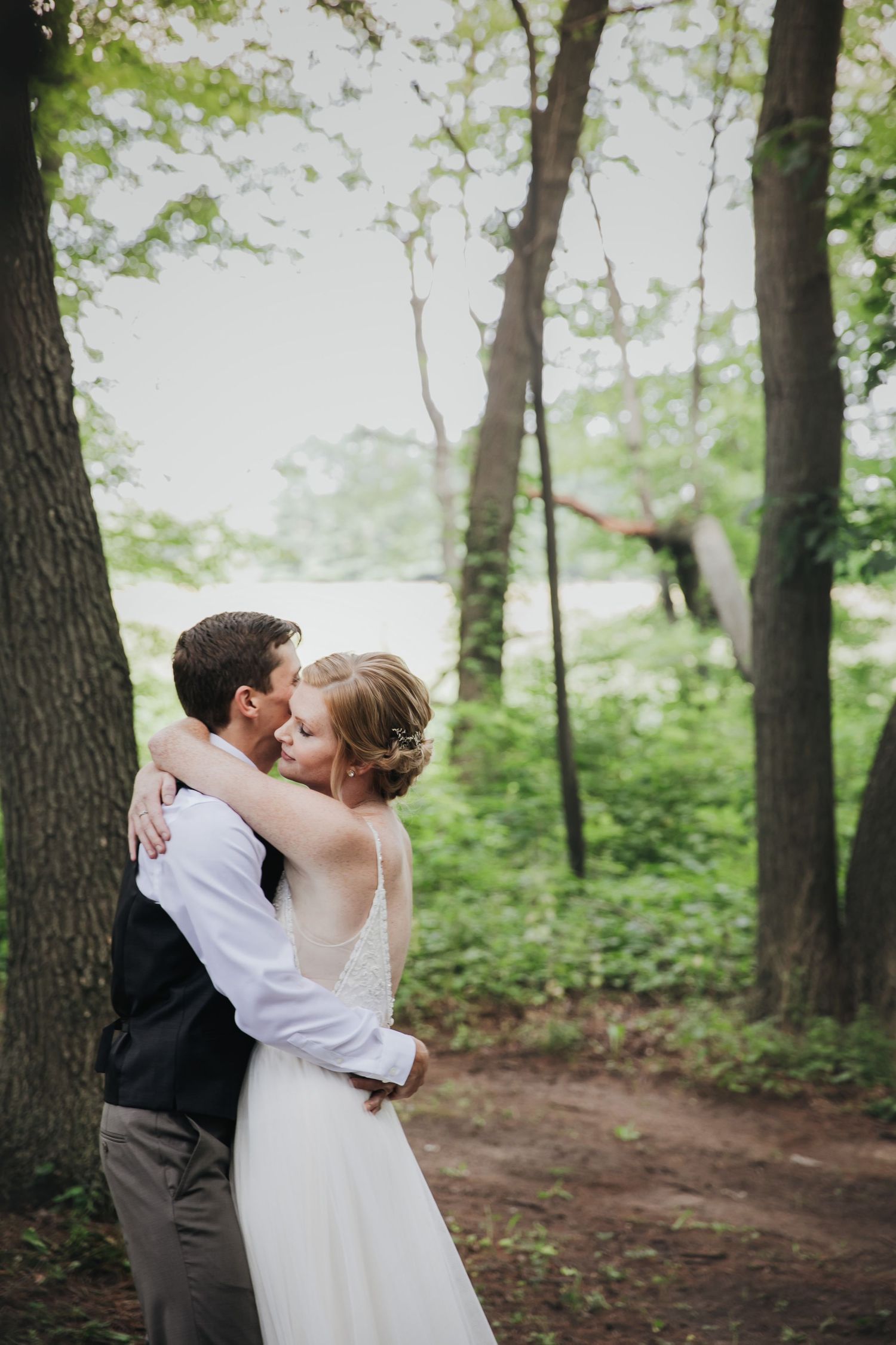Charming rustic backyard wedding in Mount Brydges Ontario by London photographer Shawn Van Daele