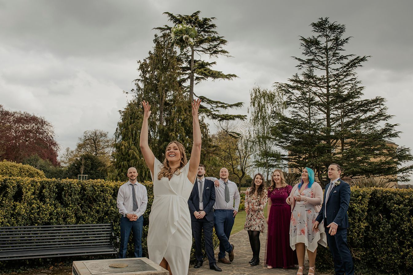 Wedding photos in Danson park.
