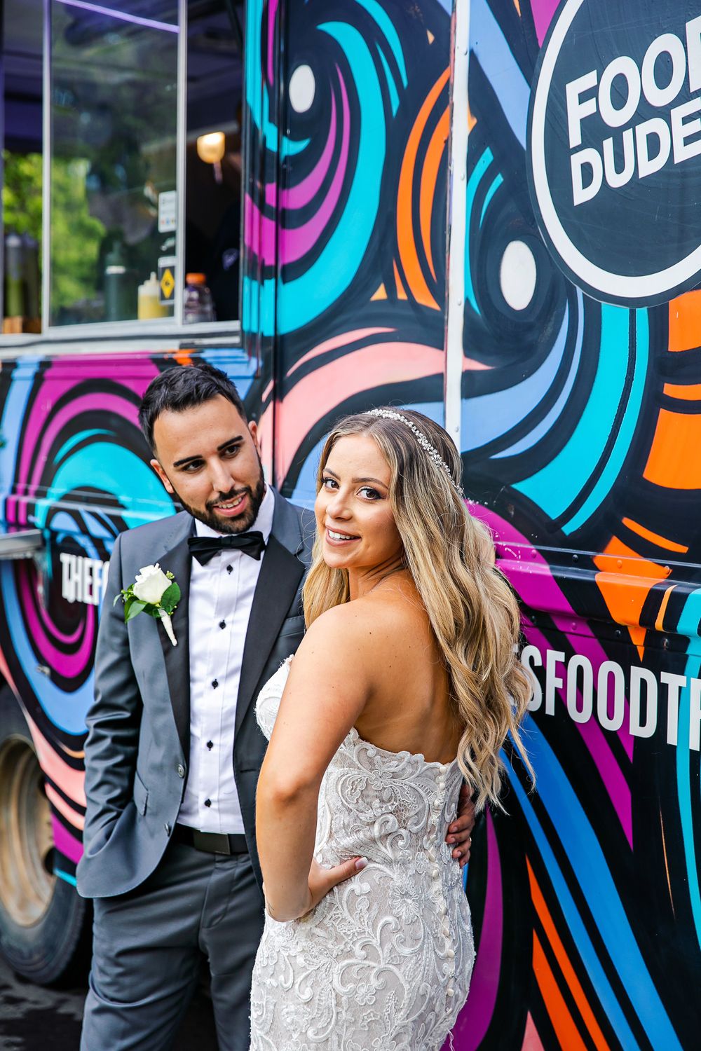 Cute and quirky little wedding in Schomberg and Arlington Estate by photographer Shawn Van Daele