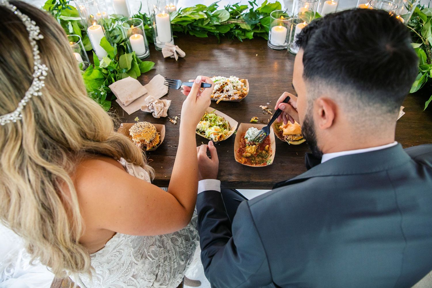 Cute and quirky little wedding in Schomberg and Arlington Estate by photographer Shawn Van Daele