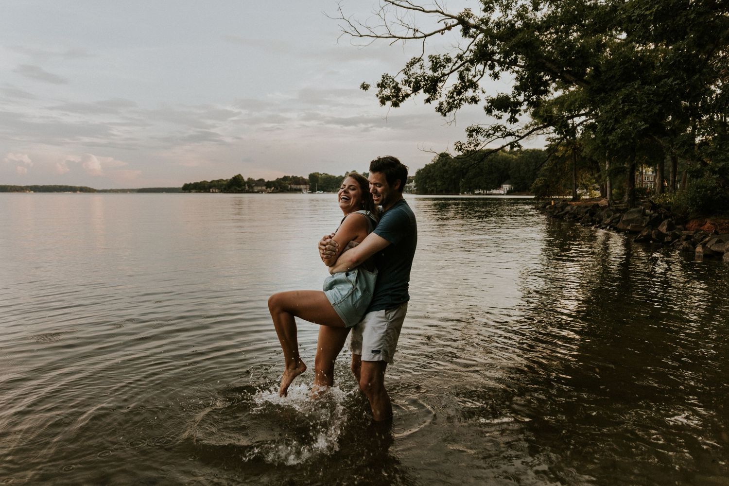 Summer Lake Photo Session | Charlotte, NC