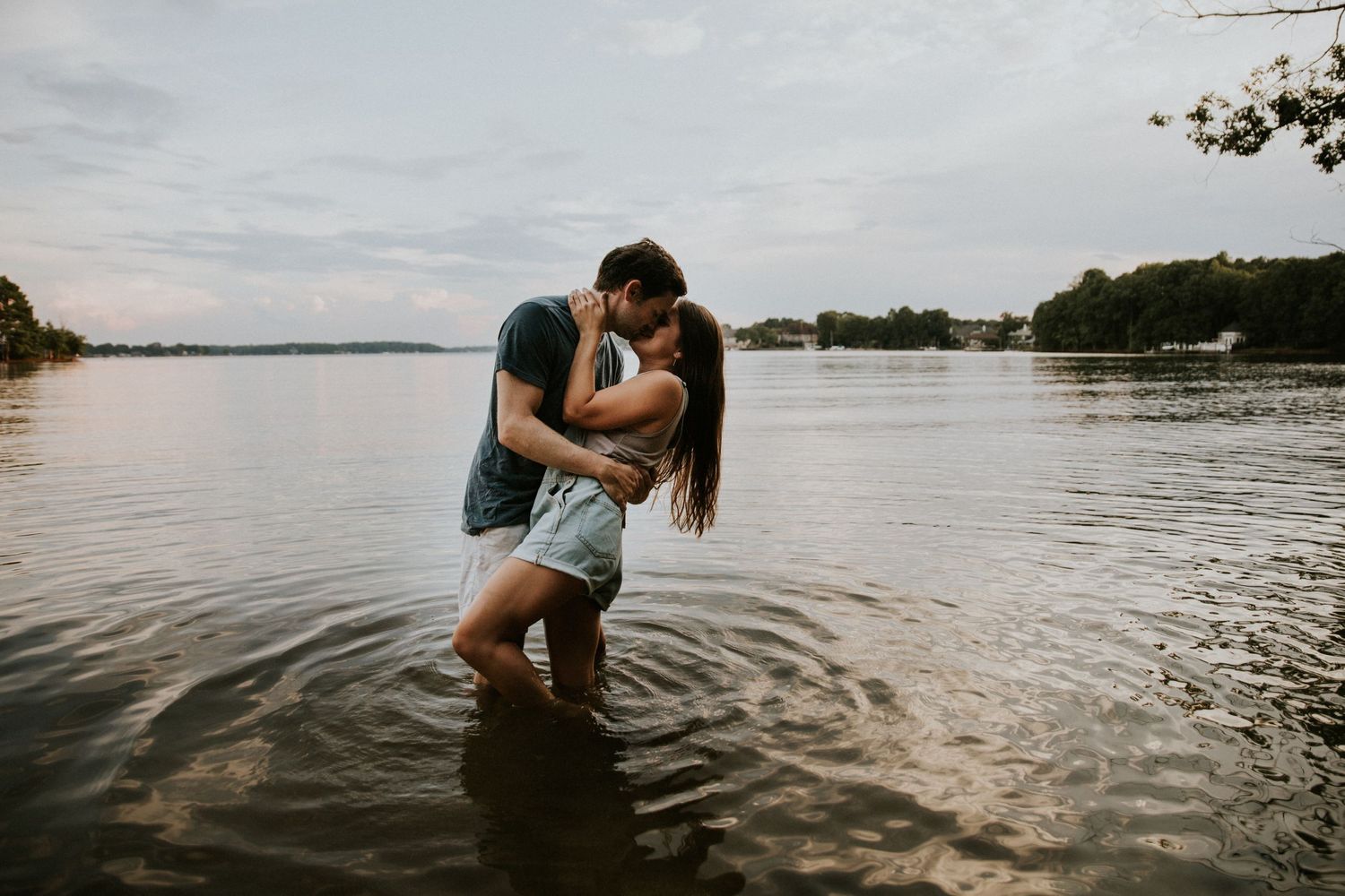 Summer Lake Photo Session | Charlotte, NC
