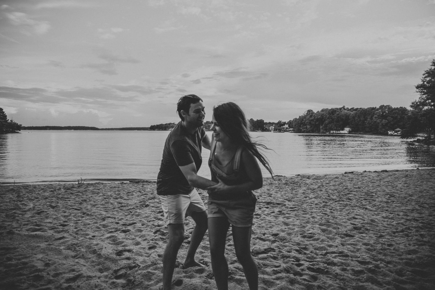 Summer Lake Photo Session | Charlotte, NC