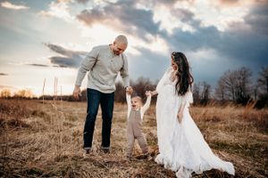 maternity family photograph, Pennsylvania photographer