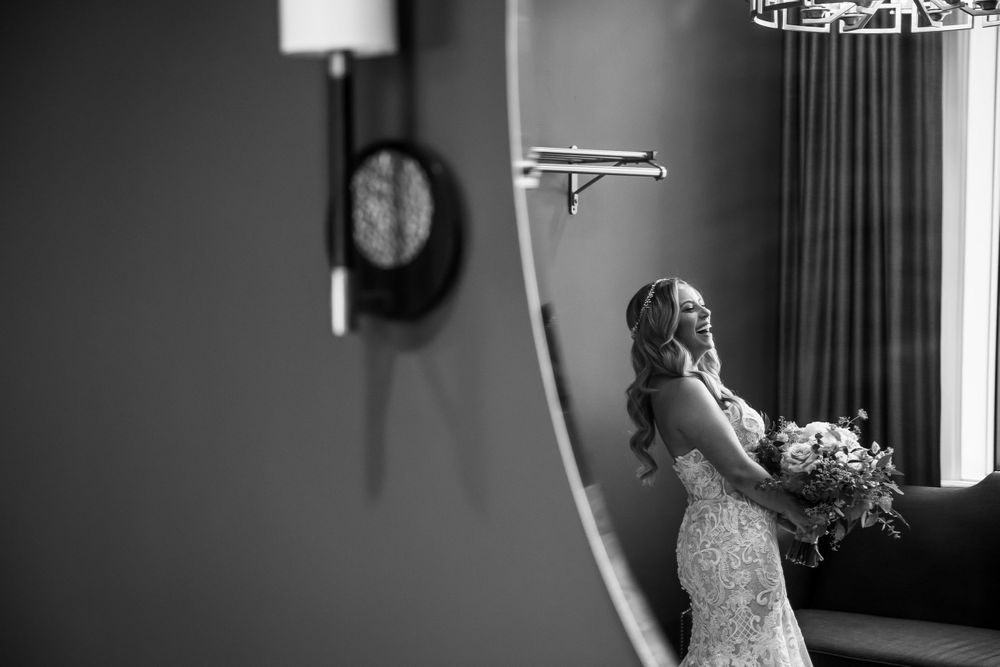 Cute and quirky little wedding in Schomberg and Arlington Estate by photographer Shawn Van Daele