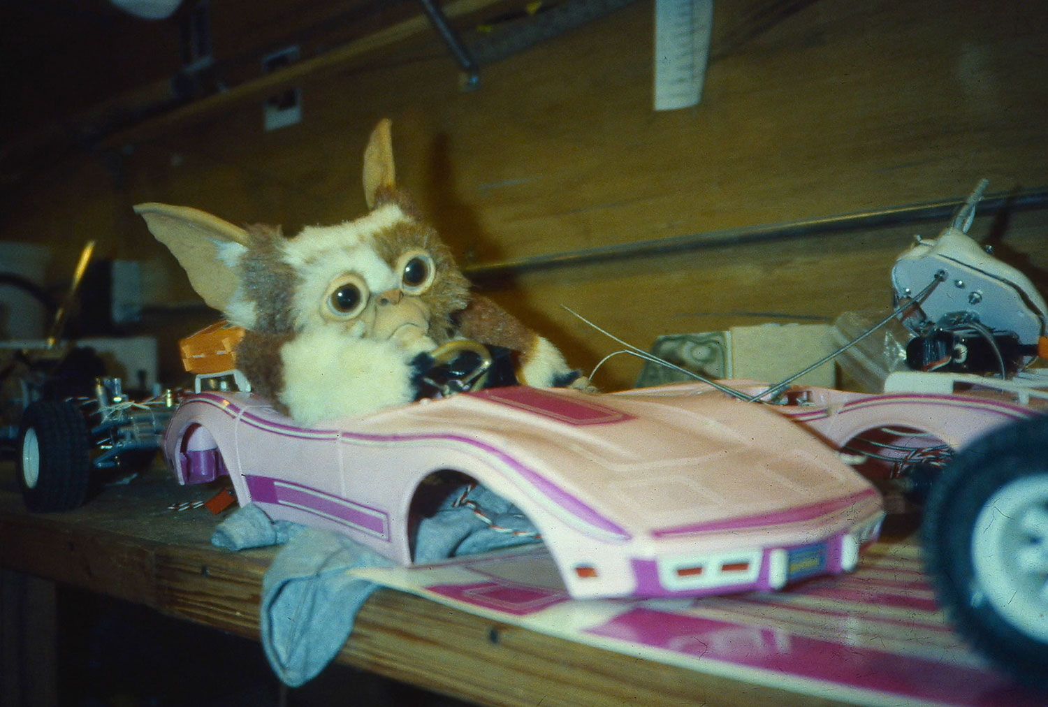 Gizmo's Corvette being constructed