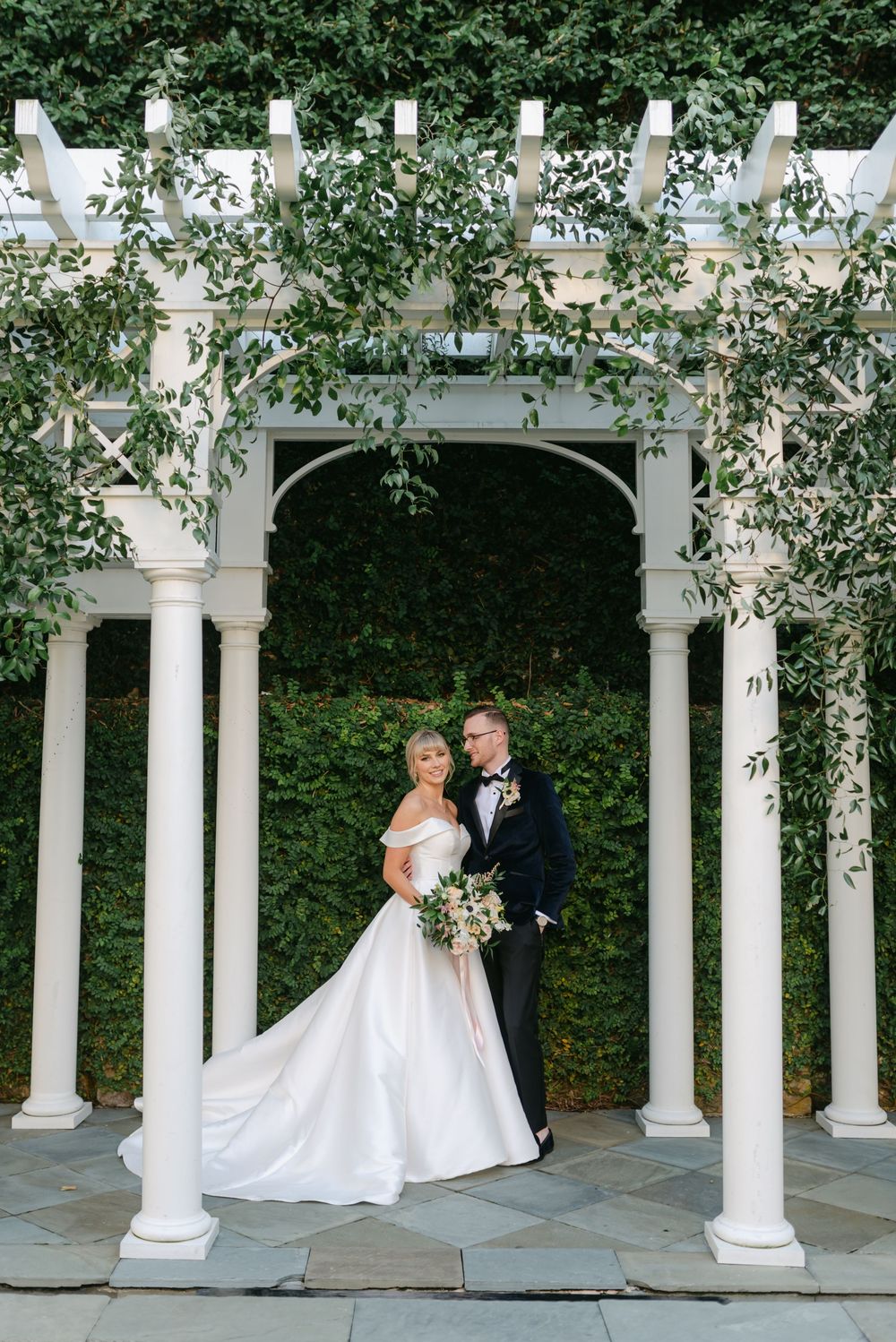 William Aiken House wedding photos from a top Charleston wedding photographer. See more timeless and candid wedding photos William Aiken