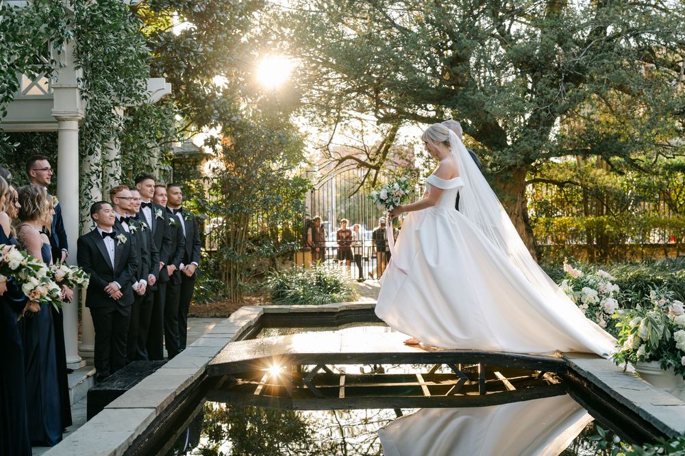 William Aiken House wedding photos from a top Charleston wedding photographer. See more timeless and candid wedding photos William Aiken