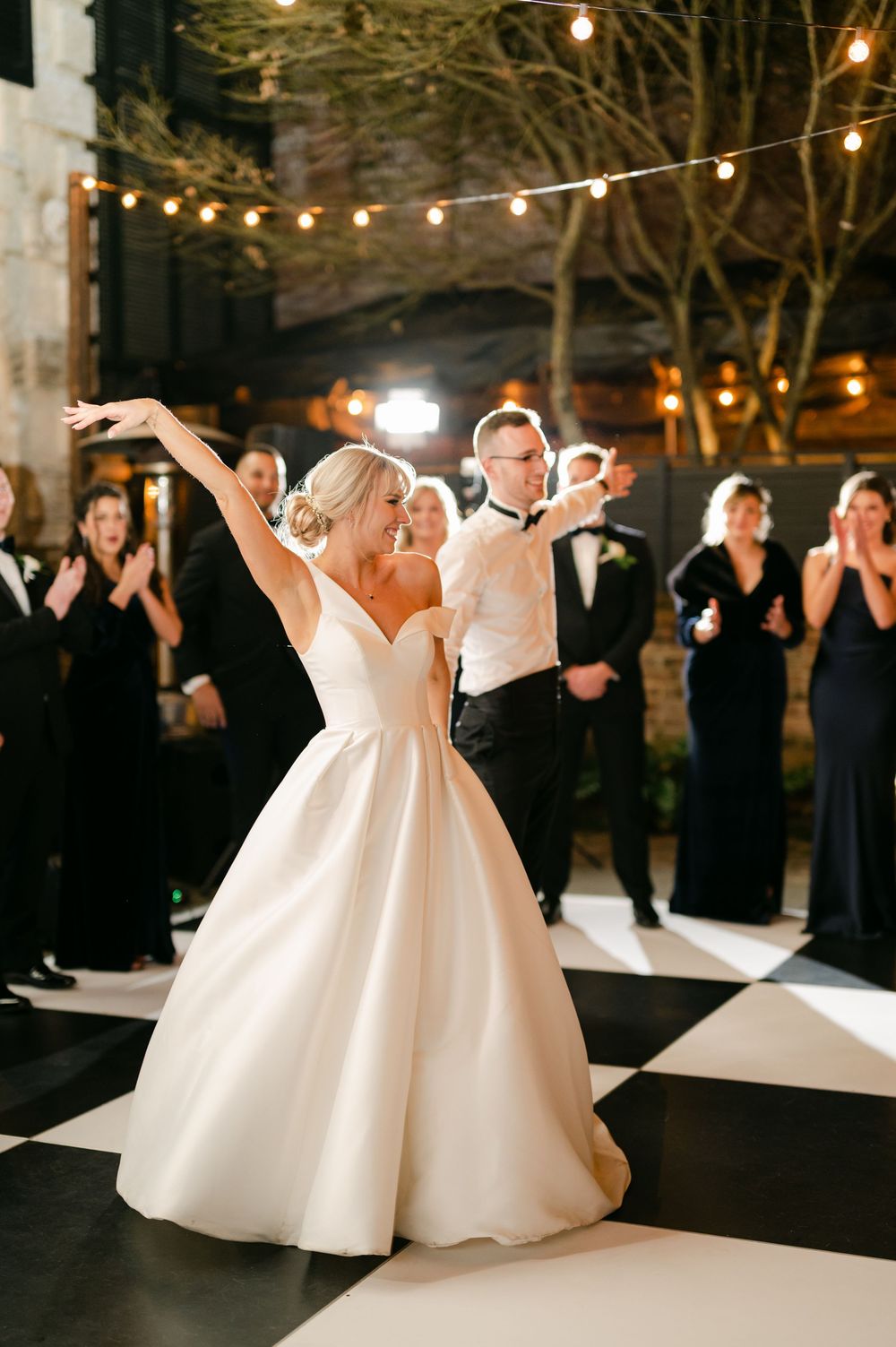 William Aiken House wedding photos from a top Charleston wedding photographer. See more timeless and candid wedding photos William Aiken