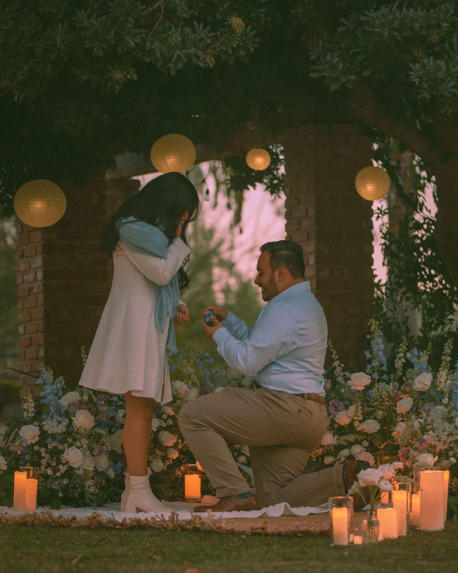 Forget me not picnics set up for engagement photography at the Kimberly Crest House and Gardens in Redlands California