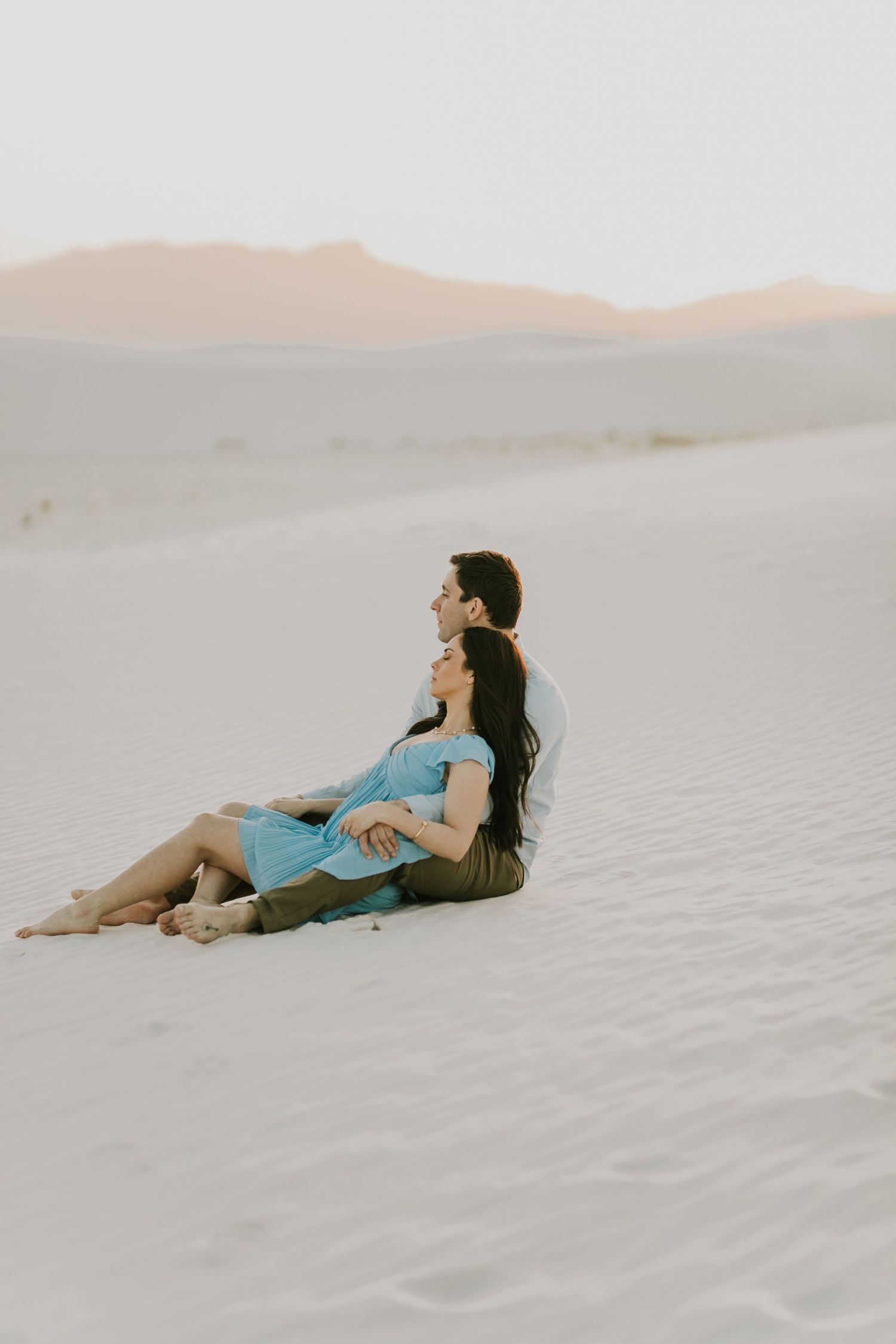 dreamy couples session at white sands park in new mexico