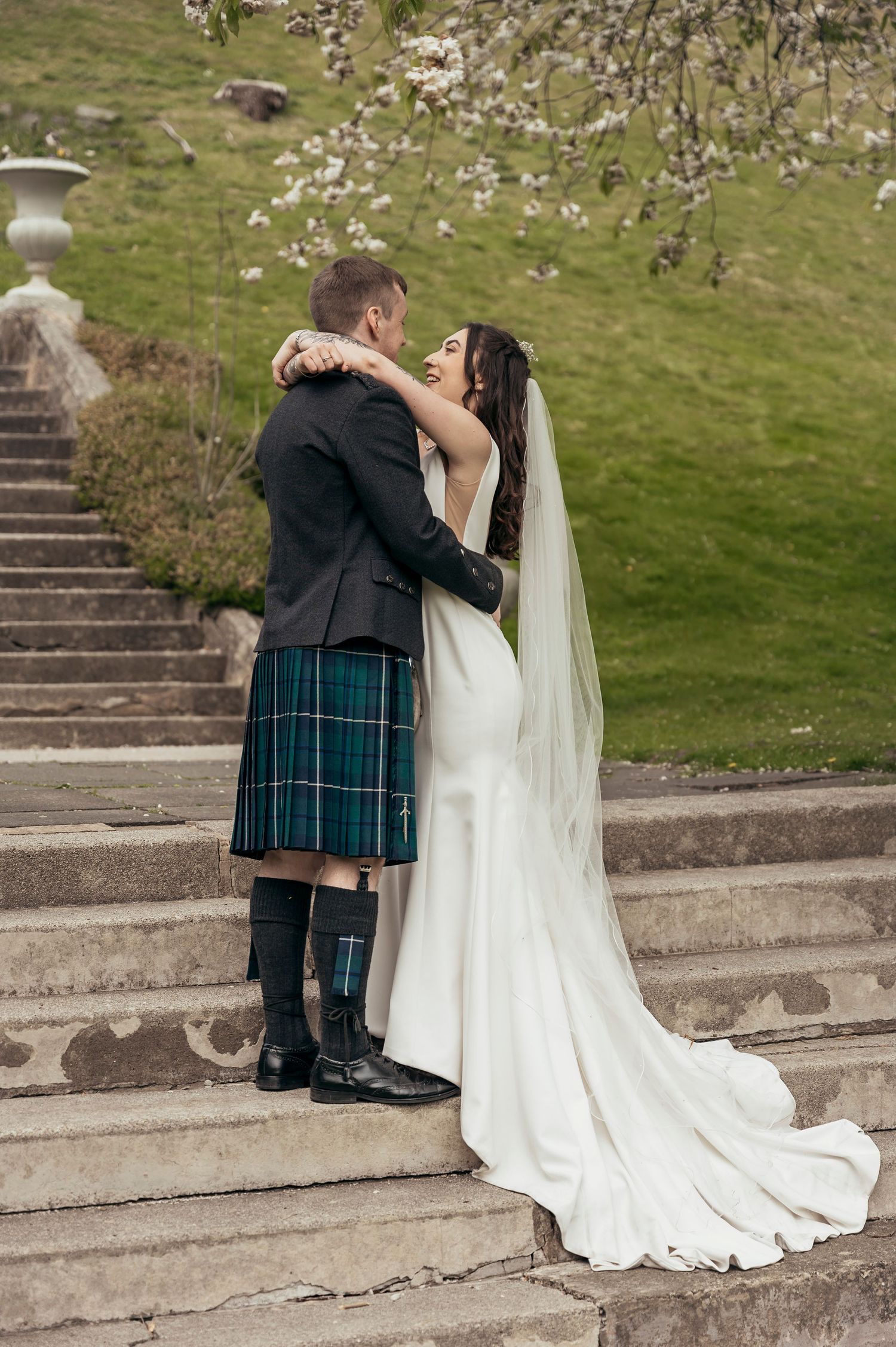 Scottish Wedding Photographer
Scottish Wedding
Central Scotland Wedding Photographer
Peebles Hydro
