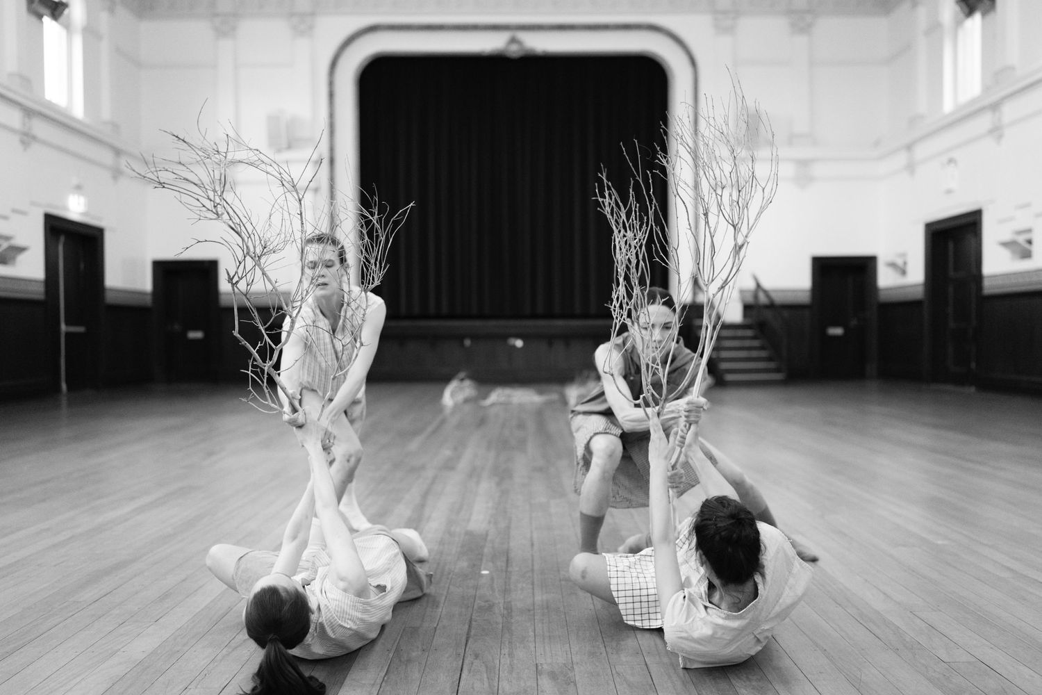 The Darling Choreographed by Tim Harbour.
Performed by Arianna Marchiori, Chimene Steele-Prior, Stephanie Petersen, Jessica Thompson.