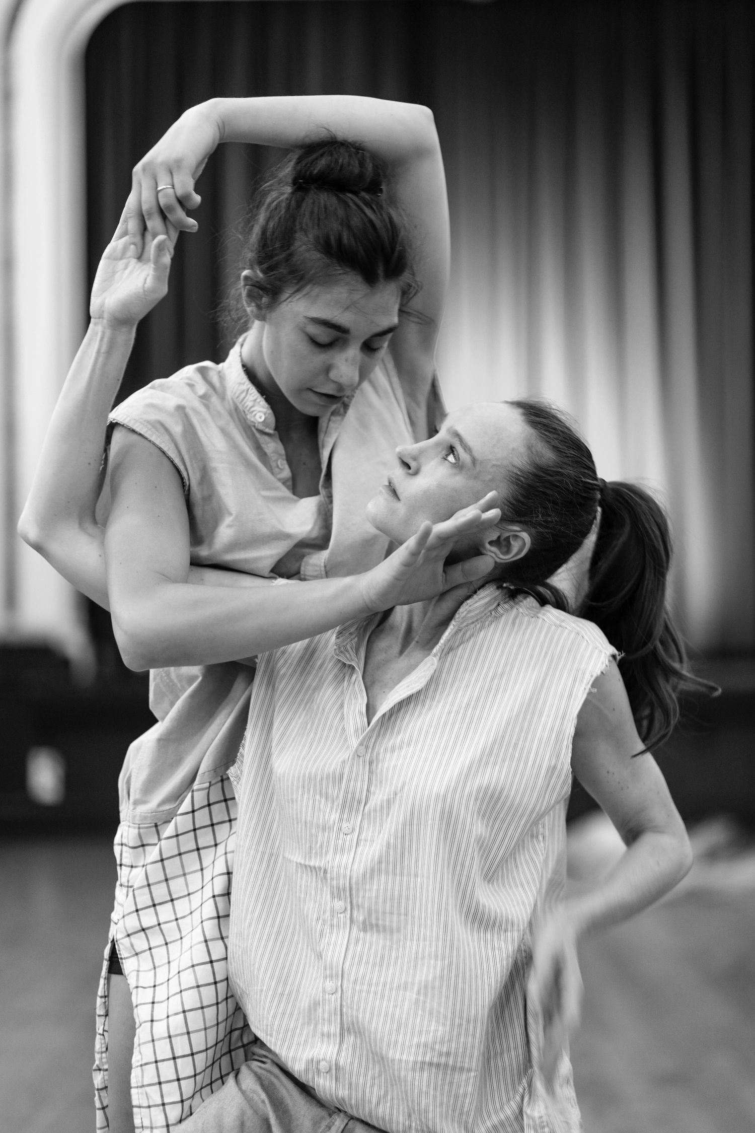 The Darling Choreographed by Tim Harbour.
Performed by Arianna Marchiori, Chimene Steele-Prior, Stephanie Petersen, Jessica Thompson. M. C