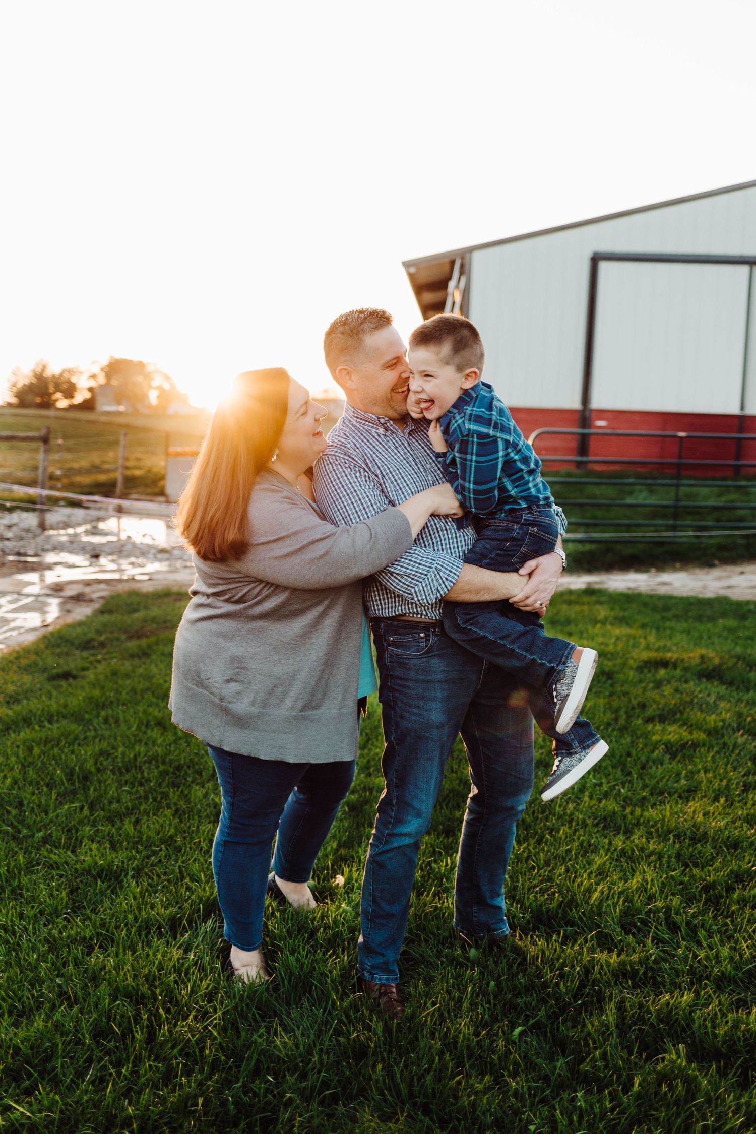 Hartland wisconsin photograher takes family photos