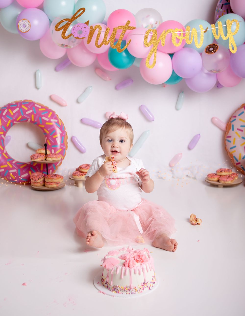 Hershey Newborn photographer, Hershey cake smash photographer, Lebanon newborn photographer, Lebanon milestone photographer, cake smash