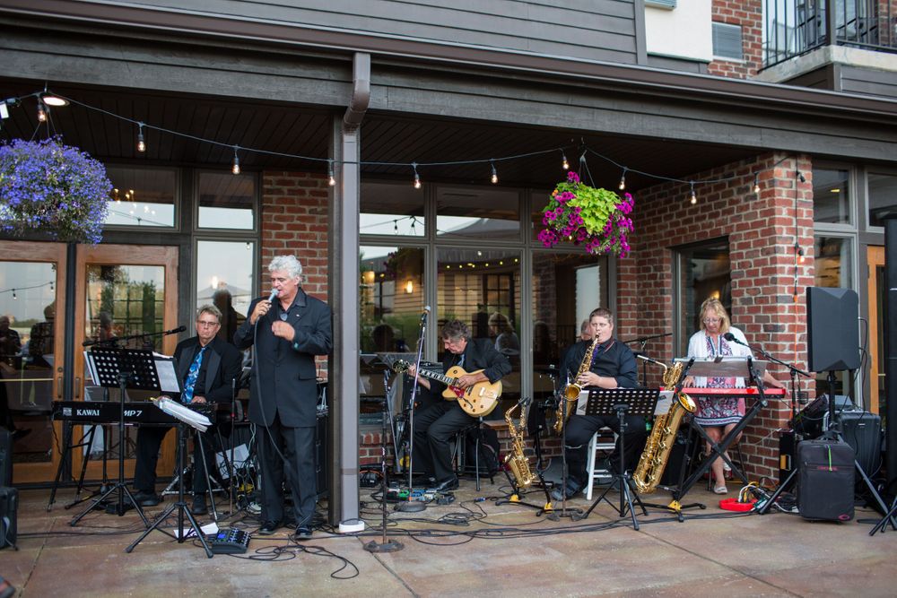 Visual Narrative Photography Michigan wedding photography reception