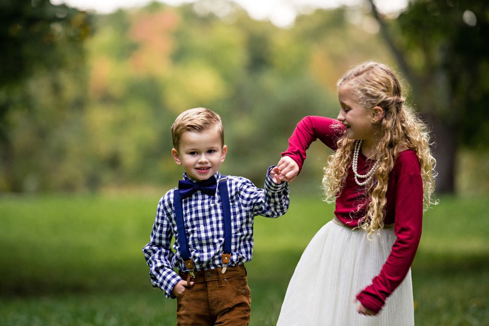 sister spinning brother