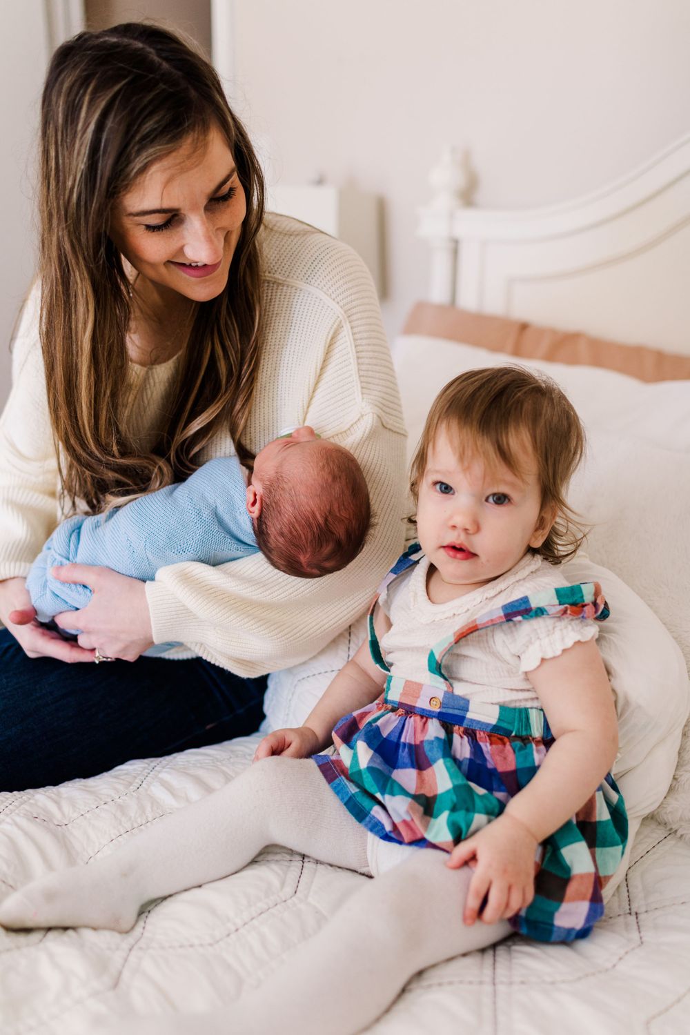 When do you plan to have newborn family photos taken? Brooke Grogan Photography offers her insight.