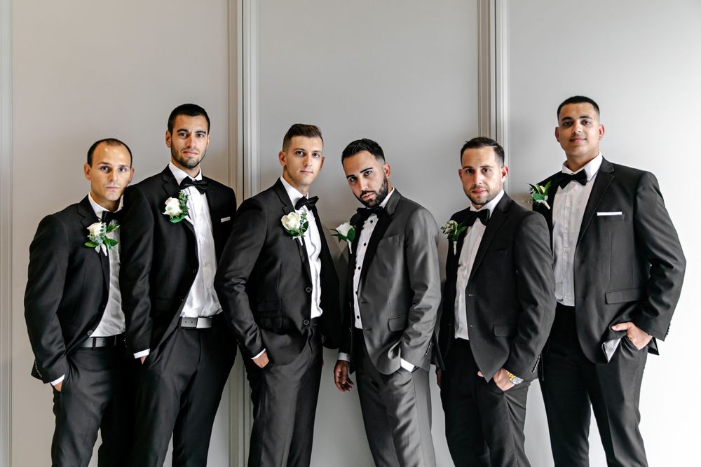 Cute and quirky little wedding in Schomberg and Arlington Estate by photographer Shawn Van Daele