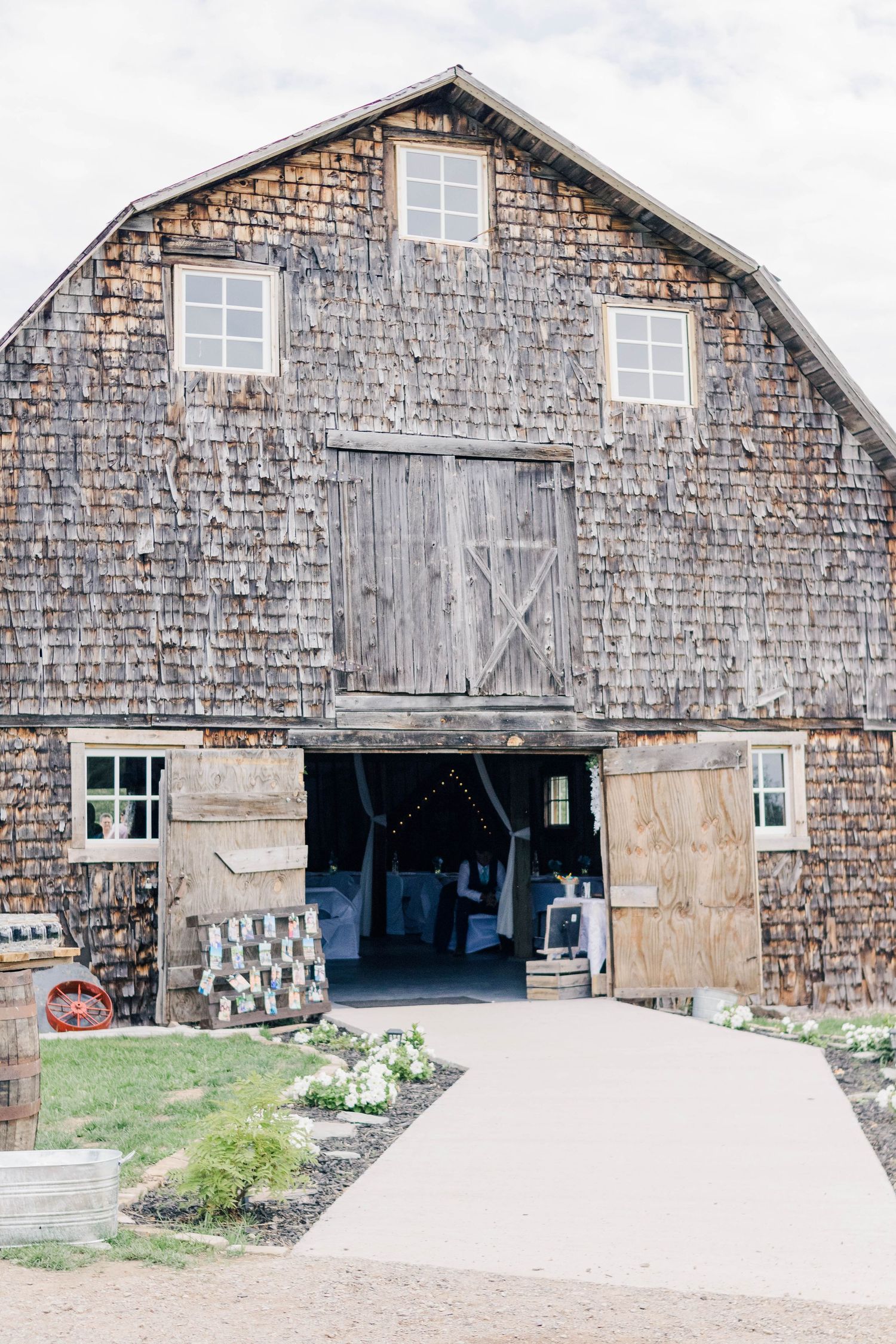L'Anse Michigan Wedding Photographer Linden Creek Farm