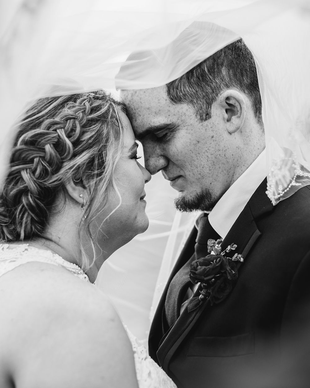 Professional wedding photo - bride and groom
