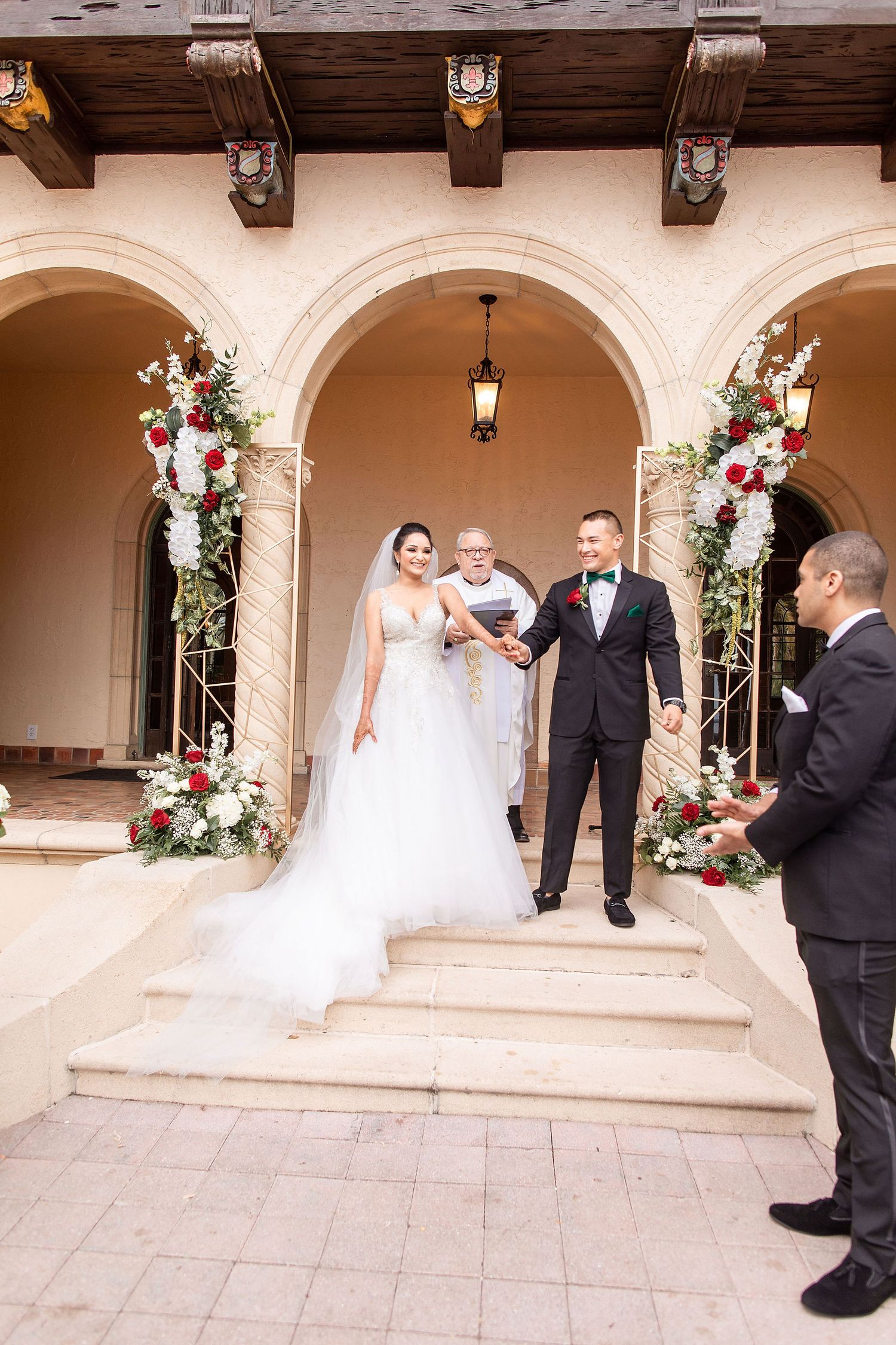 Wide angle view of a garden wedding ceremony at the Powel Crosley Estate Sarasota