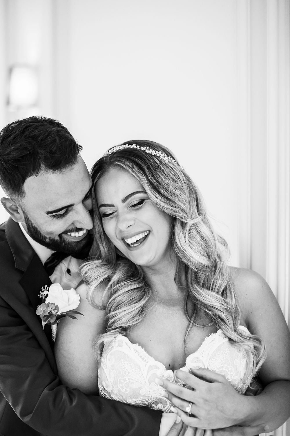 Cute and quirky little wedding in Schomberg and Arlington Estate by photographer Shawn Van Daele
