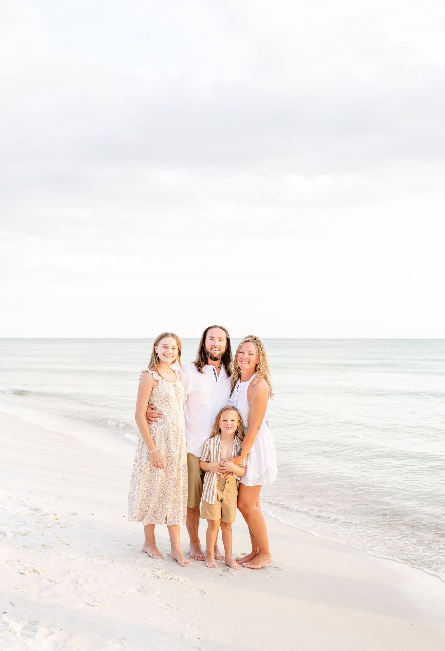 Panama City beach family photoshoot, extended family photoshoot, large family photoshoot. pcb photographer