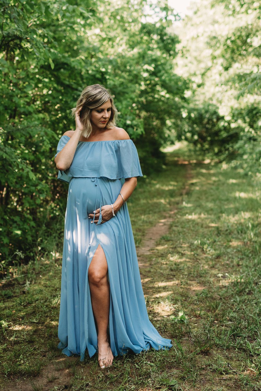 When should you have maternity photos taken? Brooke Grogan Photography weighs in on what she recommends.