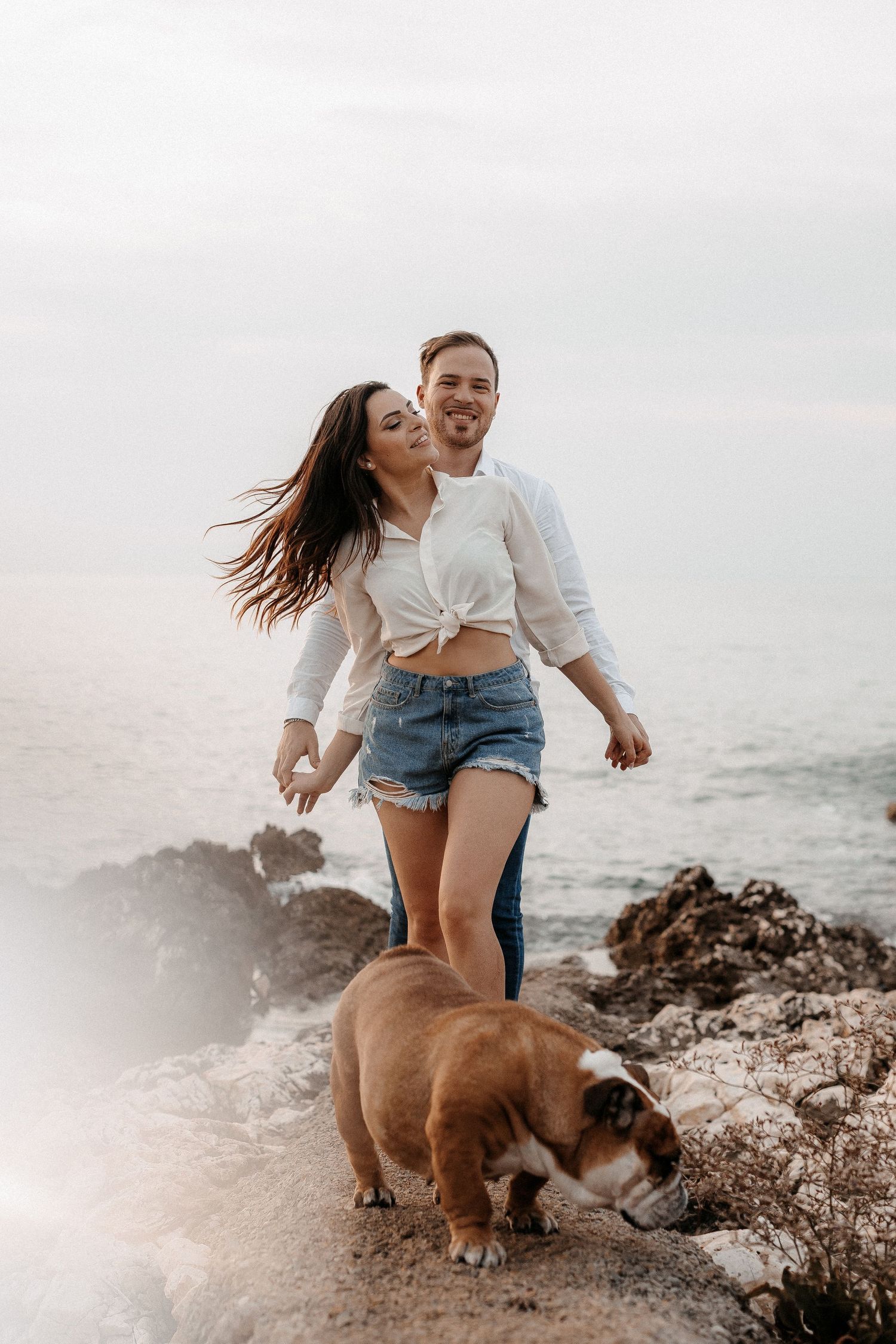 Puglia - couple - prematrimoniale - sessione di coppia - mare - spiaggia- dog - wedding photographer - matrimonio