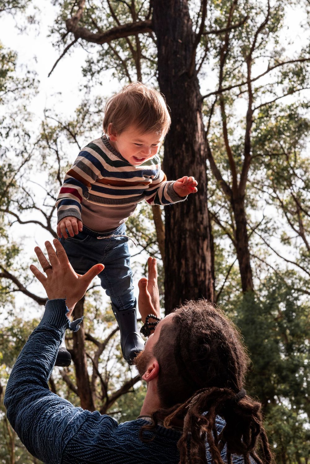 Family and couple photoshoot outdoors in bush forest in Melbourne