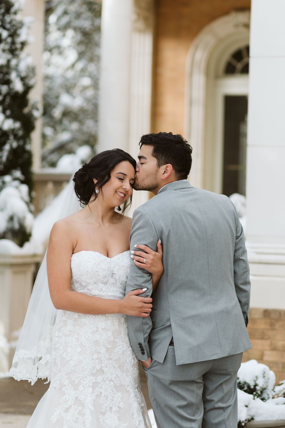 bride and groom winter portraits, Denver wedding photography inspiration, beautiful Colorado venues, winter wedding