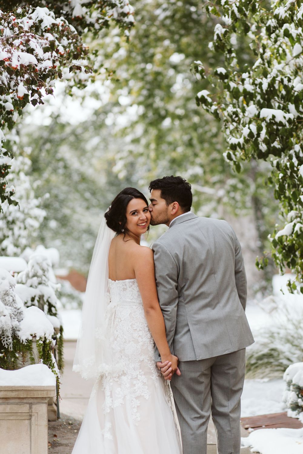 bride and groom winter portraits, Denver wedding photography inspiration, beautiful Colorado venues, winter wedding