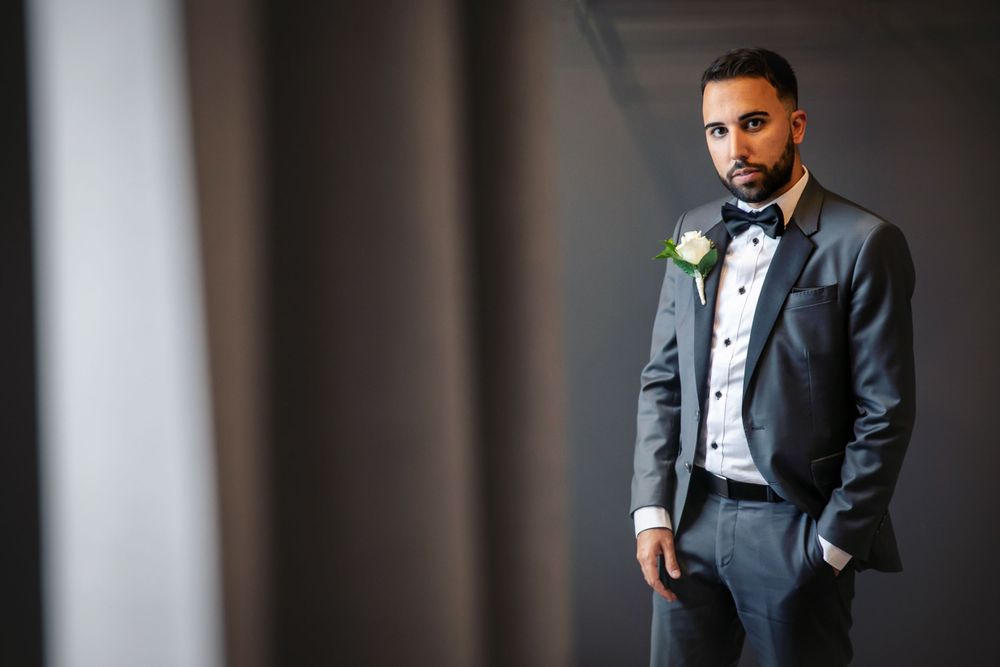 Cute and quirky little wedding in Schomberg and Arlington Estate by photographer Shawn Van Daele