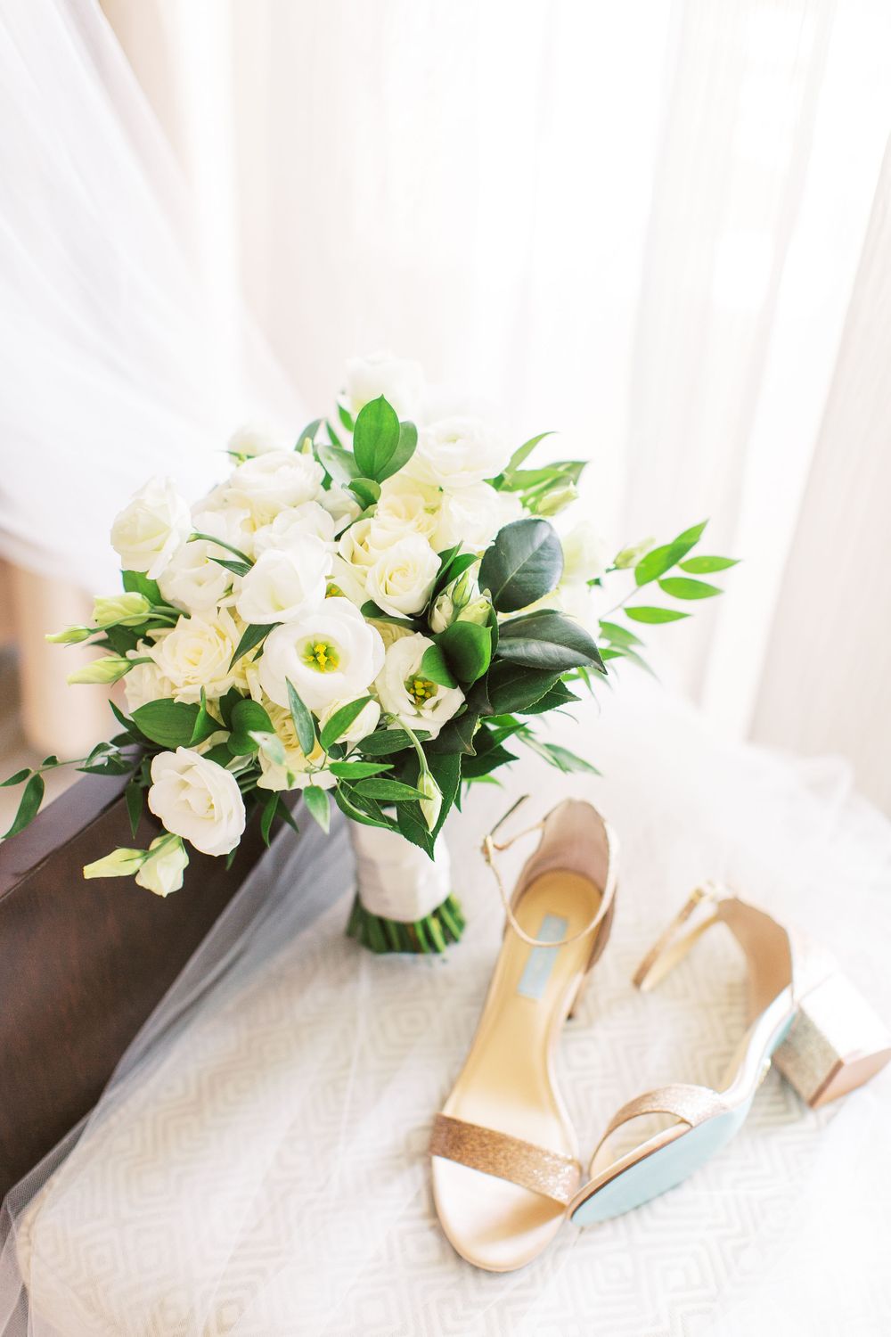 bridal bouquet and betsey johnson shoes styled at the westin resort on hilton head island, sc