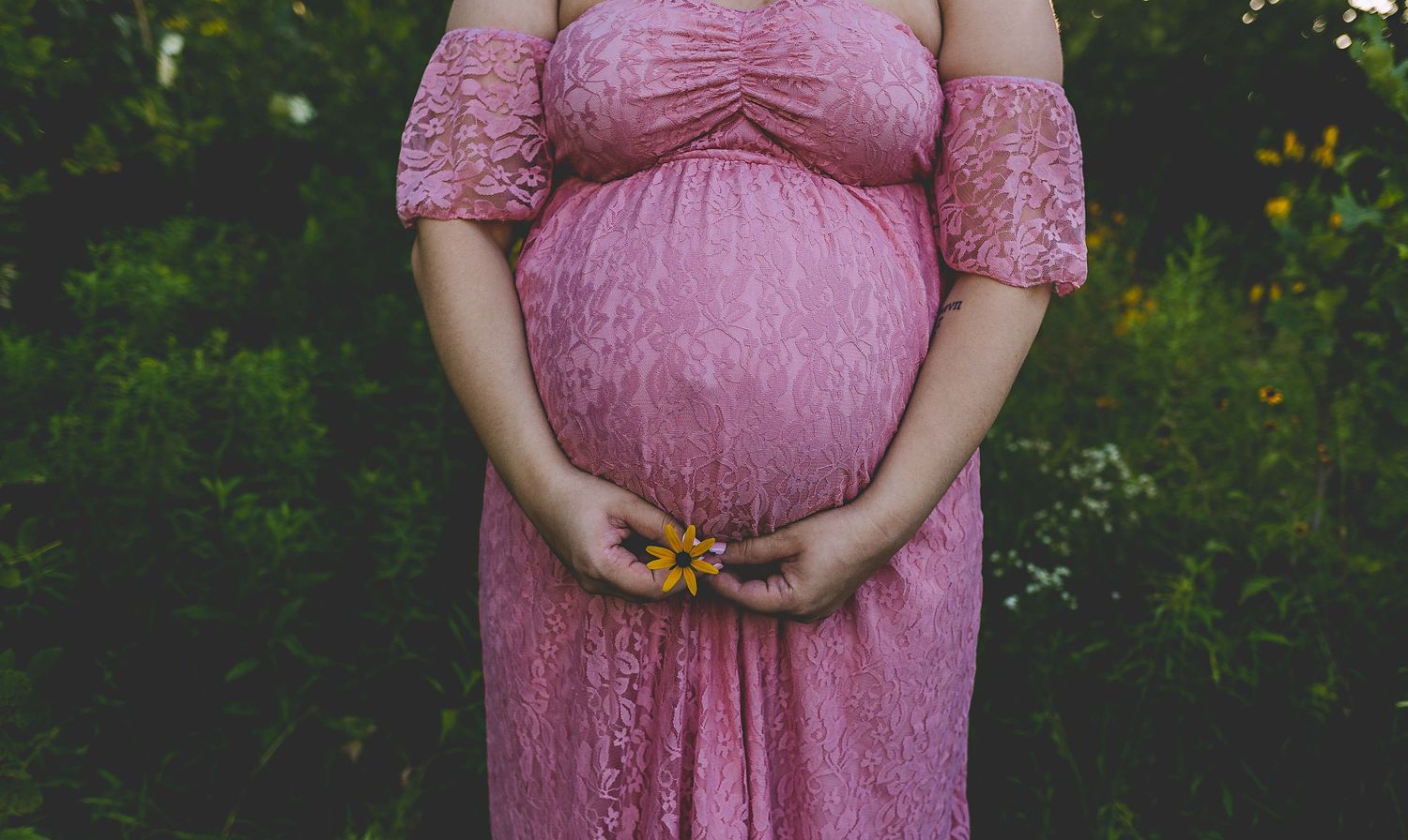 Maternity Photographer Hartland, Waukesha, Sussex, WI