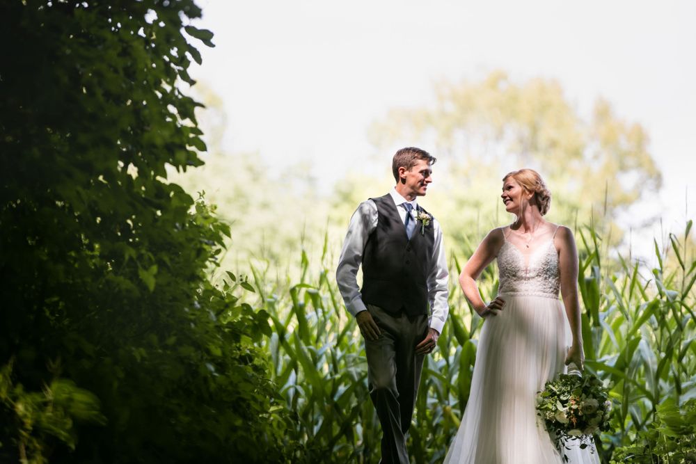 Charming rustic backyard wedding in Mount Brydges Ontario by London photographer Shawn Van Daele