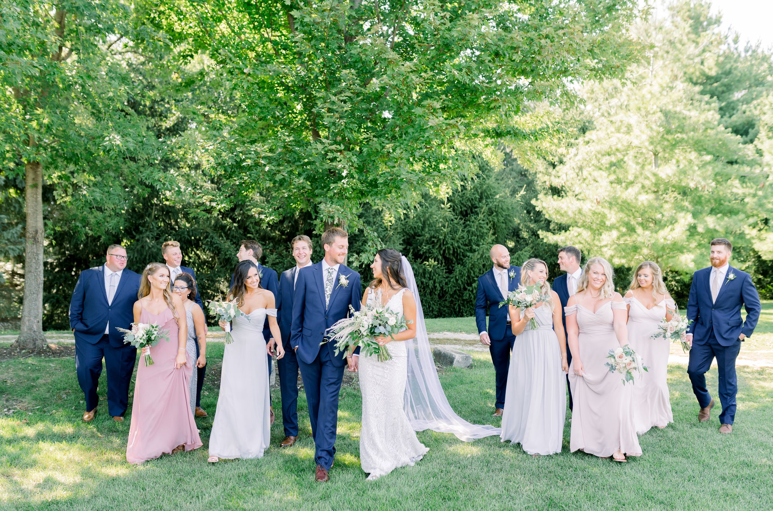 Light and airy Des Moines wedding at Winery in Iowa