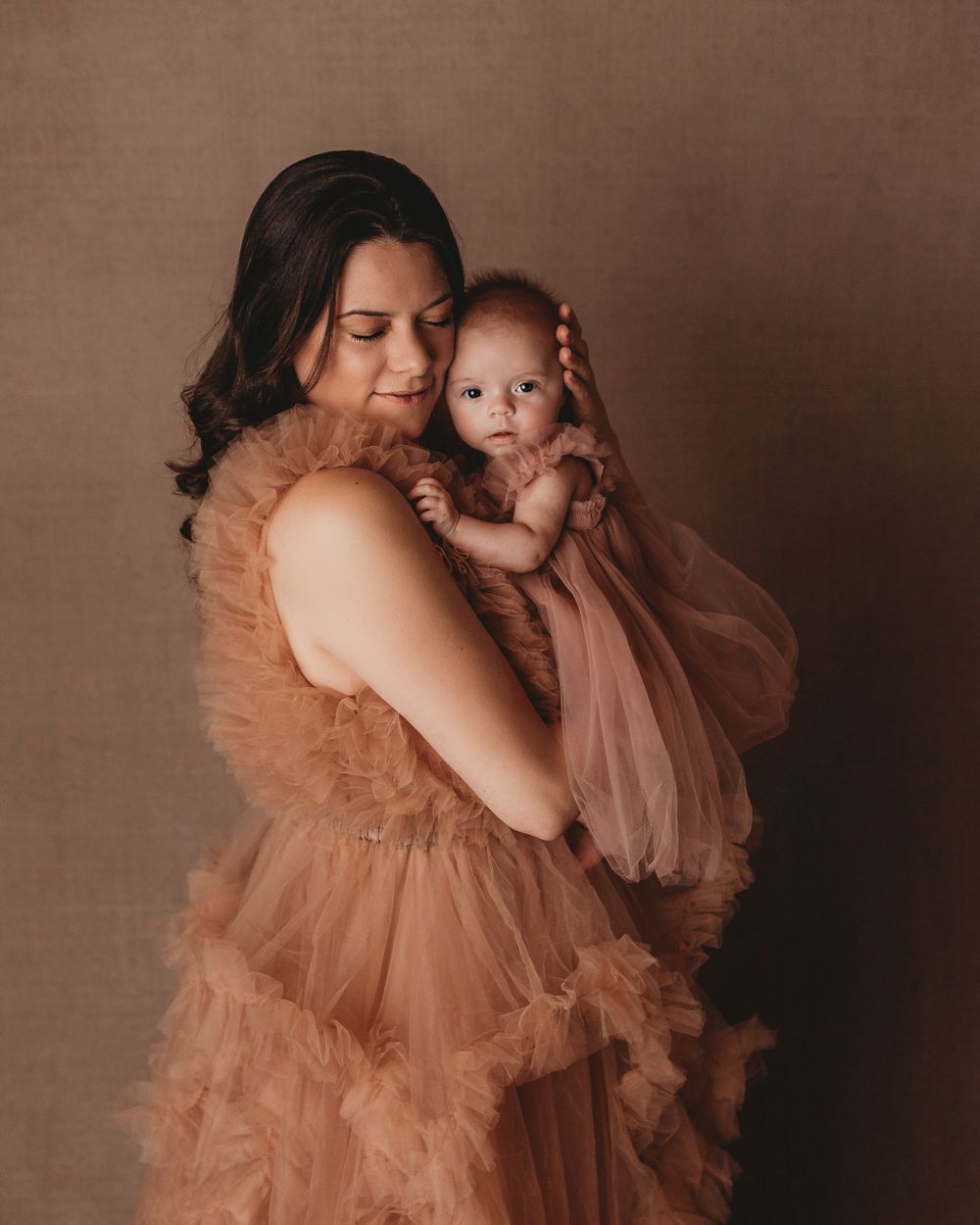 Professional toddler milestone photo with mom
