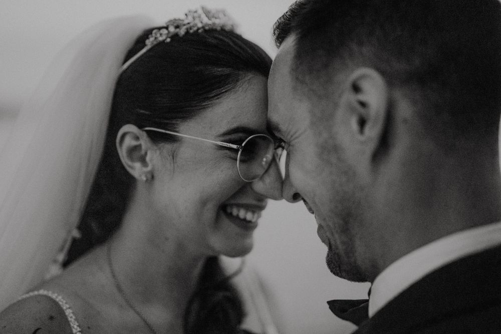 modern wedding couple