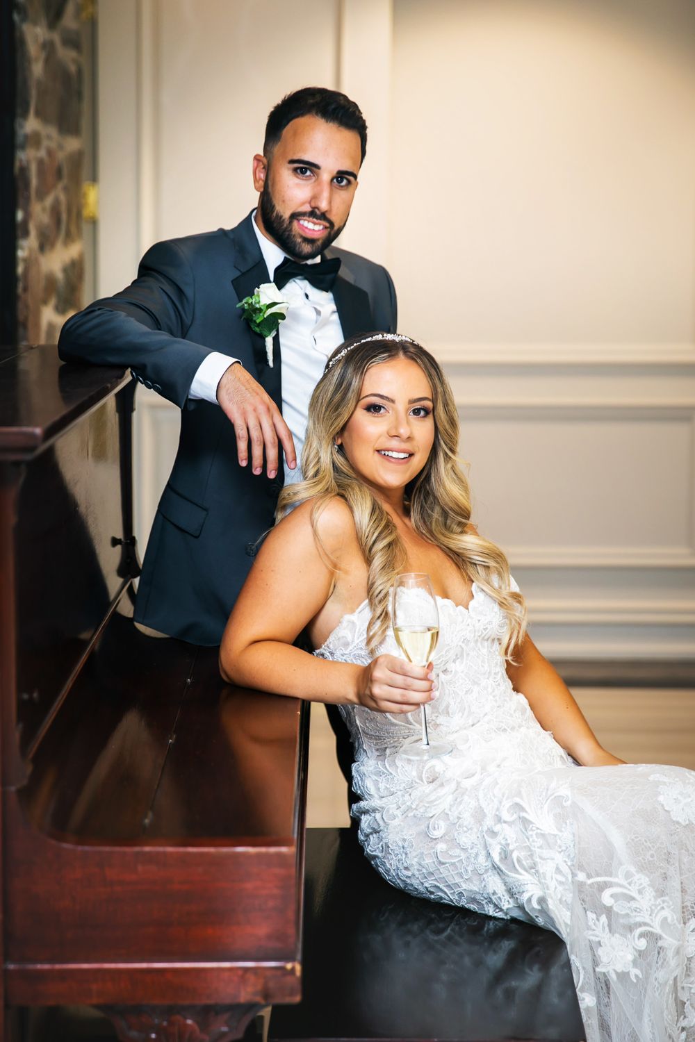Cute and quirky little wedding in Schomberg and Arlington Estate by photographer Shawn Van Daele