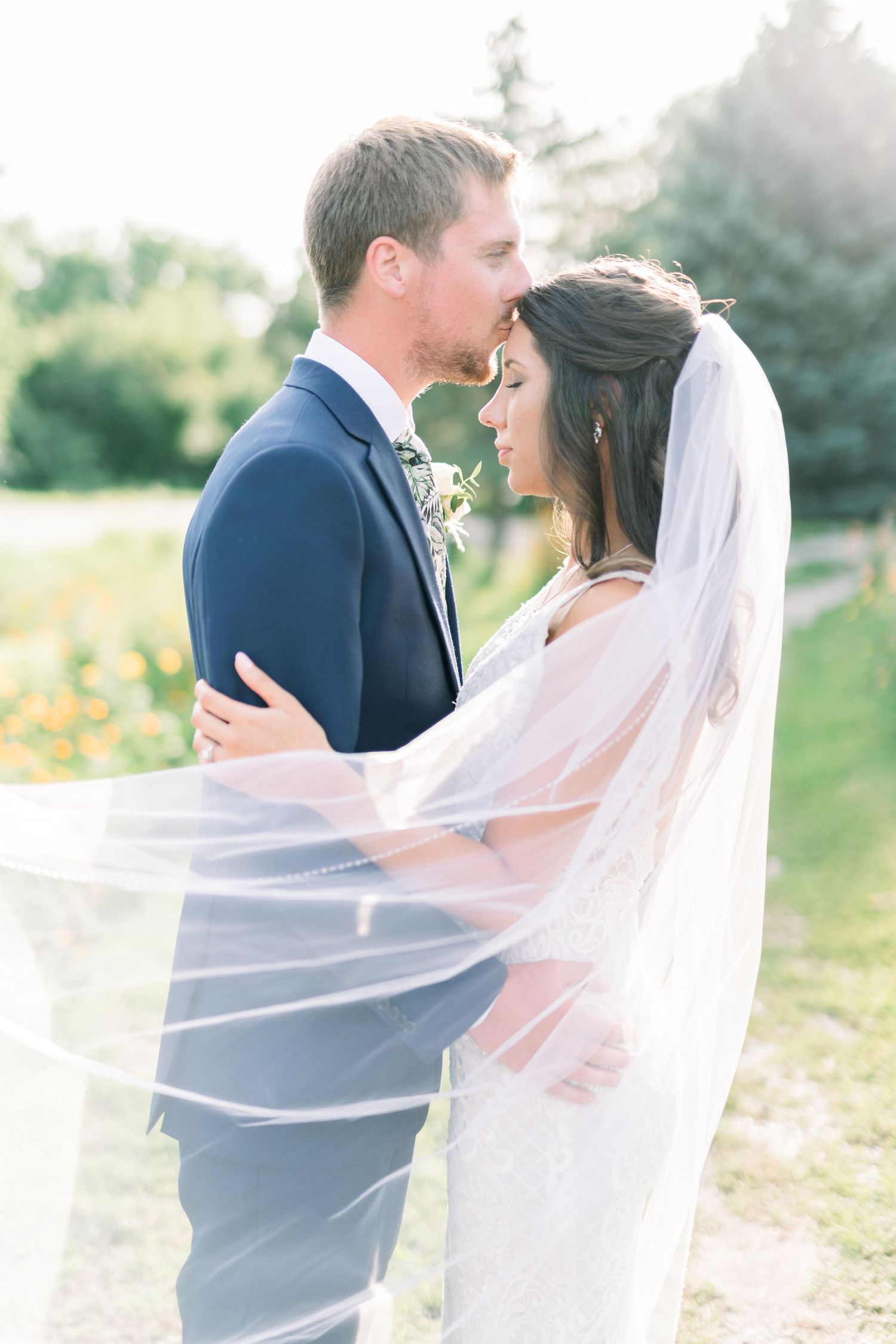 Light and airy Des Moines wedding at Winery in Iowa