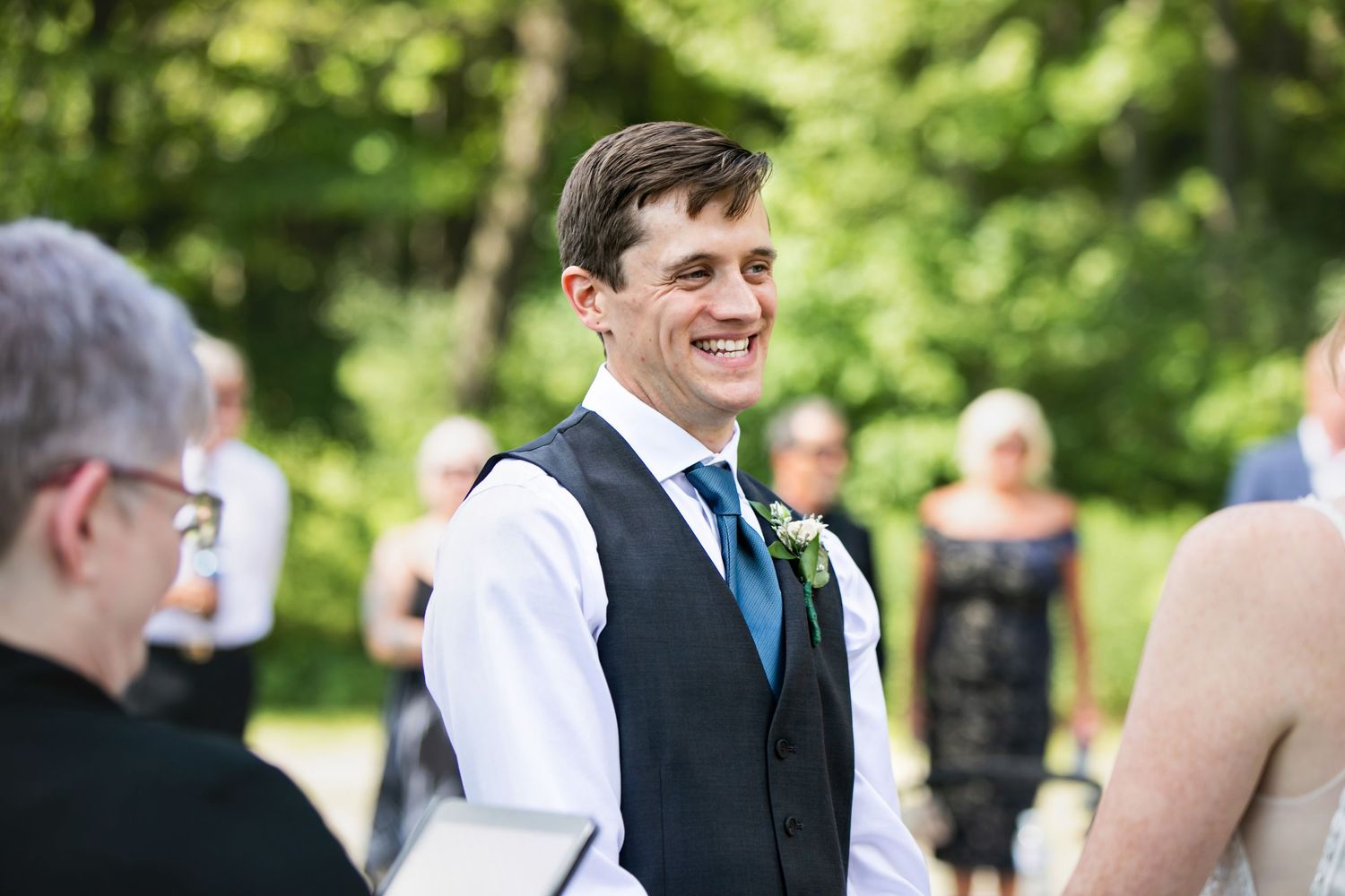 Charming rustic backyard wedding in Mount Brydges Ontario by London photographer Shawn Van Daele