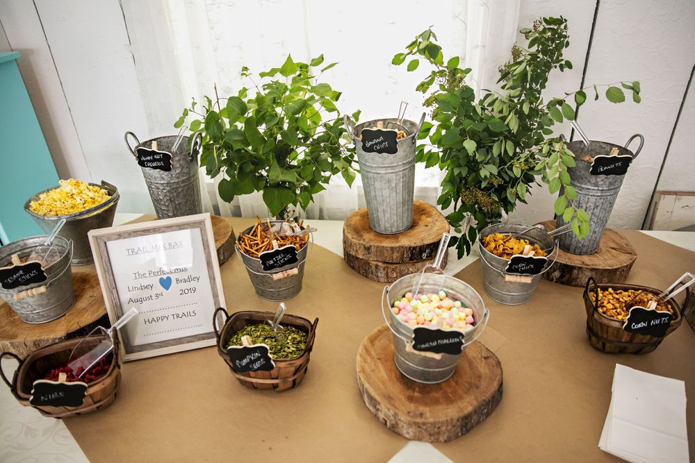 Rustic Farmhouse Backyard Wedding Photos by London Ontario Photographer Shawn Van Daele
